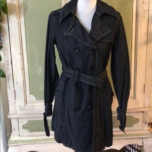 Limited addition gap denim coat size medium.